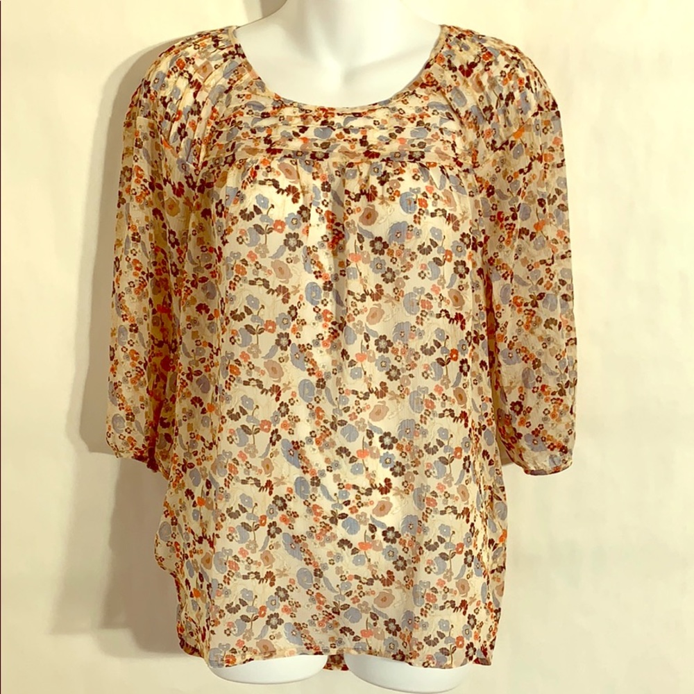 Adorable Flower Print Blouse !